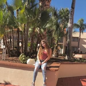 Meet your Posher, Kylie